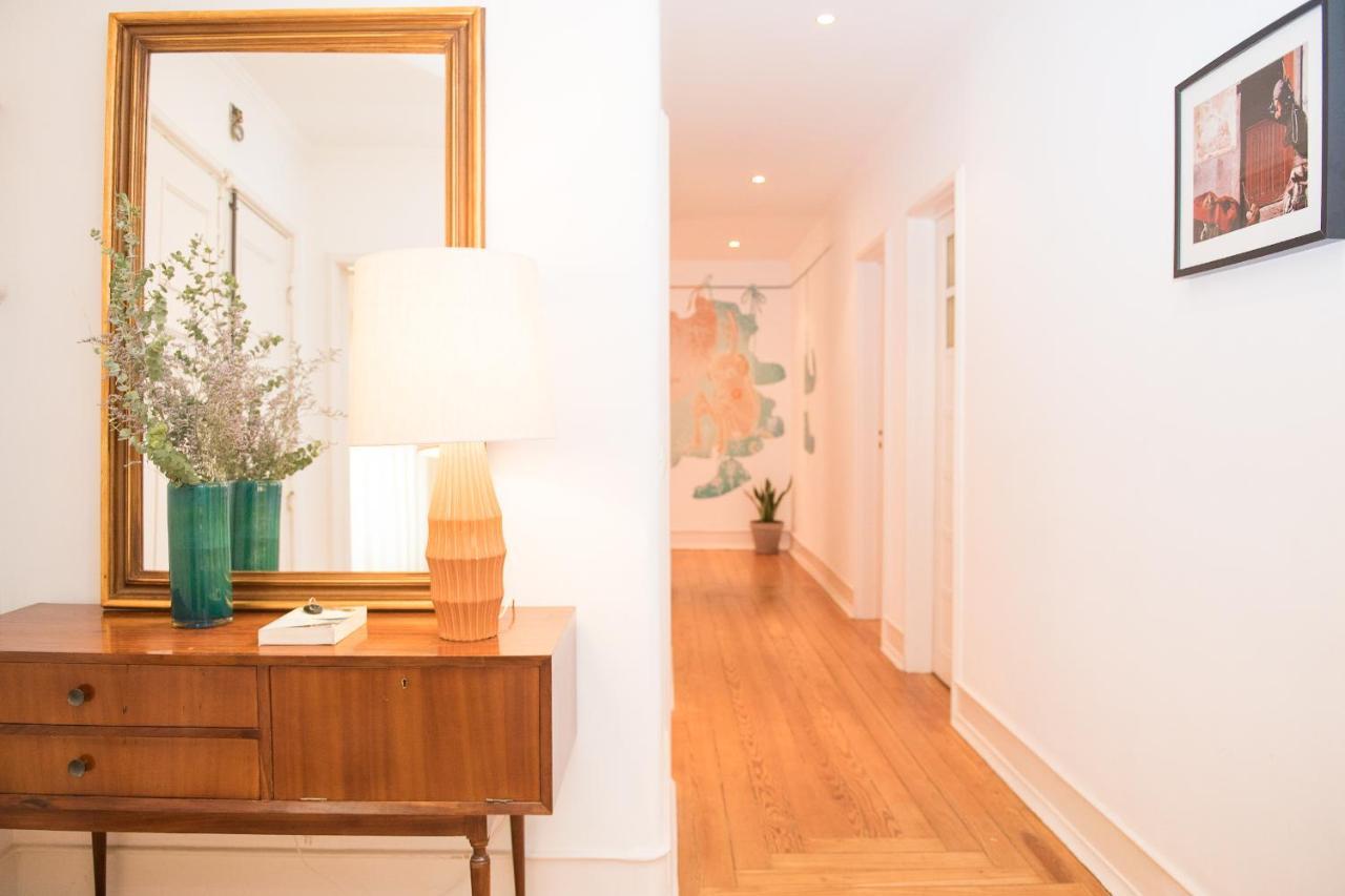 Flattered To Be In Lisboa Apartment Bagian luar foto